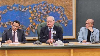 العرابي : إسرائيل تعيش حالة من الهذيان السياسي