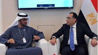 وزير الصناعة الإماراتي يشيد بالنهضة التنموية في مصر