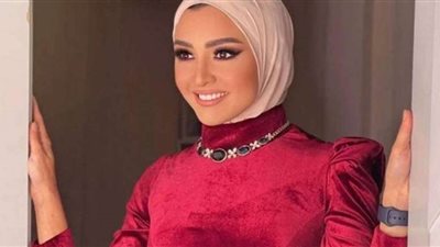هلا رشدي تعلن موعد حفلها في ساقية الصاوي