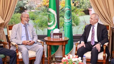 رئيس الأكاديمية العربية يستقبل مدير عام الموانئ البحرية السودانية