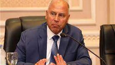 وزير النقل: سيتم إنشاء كوبري جديد في قناة السويس