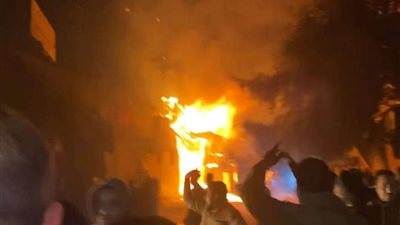 إصابة أسرة لنشوب حريق بمنزلهم في سوهاج