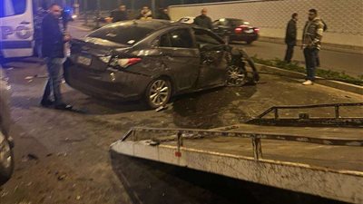 إصابة 3 أشخاص إثر تصادم سيارتين ملاكي بمنطقة التجمع الأول