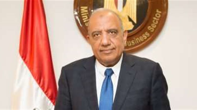 الدكتور محمود عصمت