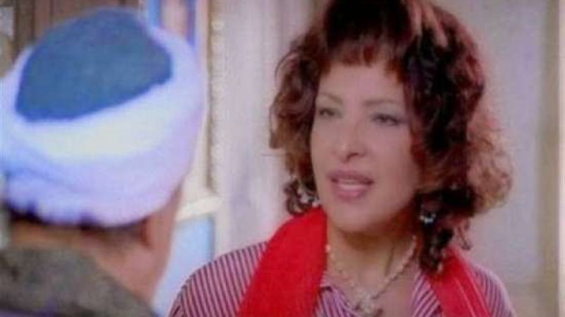 الفنانة حنان الطويل