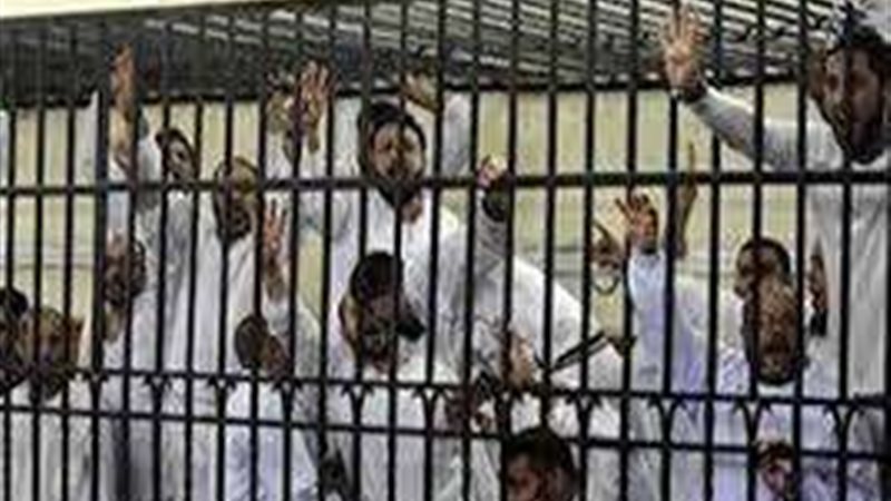 محاكمة متهمي خلية