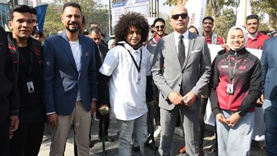 رئيس جامعة عين شمس يفتتح مهرجان الأسر الطلابية للعام الجامعي 2023-2024