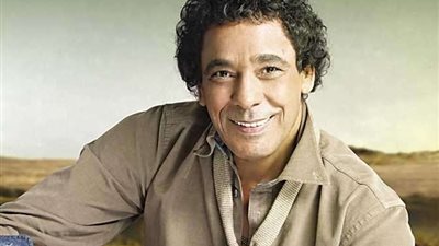 الكينج كينج.. عمرو أديب يعلق على مشاركة محمد منير بالليالي السعودية المصرية