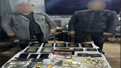 بحوزتهم 13 كيلو.. سقوط عصابة لبيع ذهب مُقلد للمواطنين بالإسكندرية