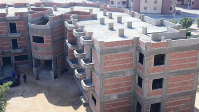 رئيس جامعة سوهاج يتفقد مبنى الإسكان الطلابي بحي الكوثر