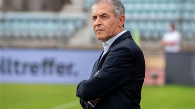 ناقد رياضي يكشف تفاصيل أزمة كولر وعبد القادر في الأهلي