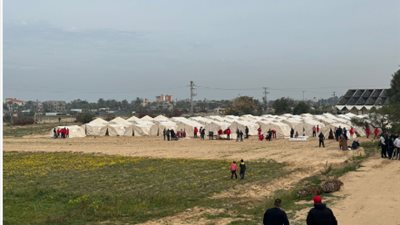 مصر تنشئ معسكرا جديدا للنازحين بخان يونس بسعة 400 خيمة و4 آلاف شخص