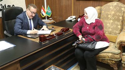 مساعدات مالية عاجلة ومواد غذائية ولحوم لعدد من الحالات الإنسانية بالمنوفية