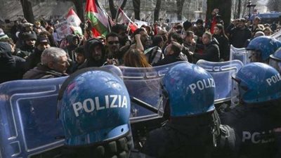 مظاهرات طلابية فى إيطاليا لدعم غزة.. والشرطة تفرق المتظاهرين بالغاز المسيل للدموع