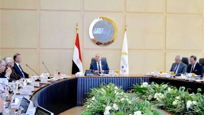 وزير النقل يترأس الجمعيات العامة للشركة القابضة للنقل البحري والبري