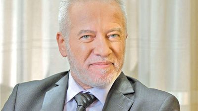 أحلام ناعية فادي إبراهيم: رحل نجم الدراما اللبنانية والعربية