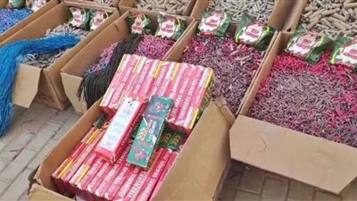 تفاصيل ضبط ورشة لتصنيع الألعاب النارية وبداخلها مليون قطعة بالفيوم | صور