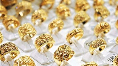 الذهب يتراجع 70 جنيها.. عيار 21 يسجل 2880