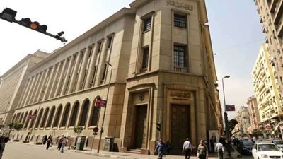 خبير اقتصادي: 50 مليار دولار إجمالي ودائع المركزى .. ونقص السلع سبب ارتفاع التضخم