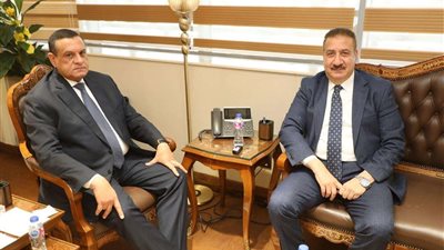 وزير التنمية المحلية يبحث مع محافظ المنوفية استعدادات استقبال شهر رمضان
