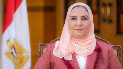 وزيرة التضامن تتمسك بالـ50 سنة للأنثى غير المتزوجة بقانون الضمان الاجتماعي