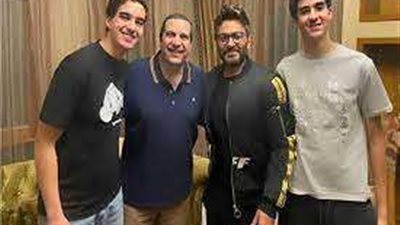 تامر حسني يغني تتر برنامج 