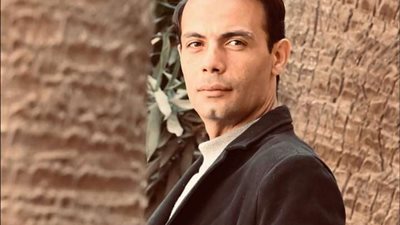 «تنميل في رجلي وضهري».. آخر التطورات الصحية للفنان شريف إدريس