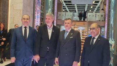 وزير السياحة والآثار يعقد مؤتمراً صحفياً ببورصة برلين السياحية