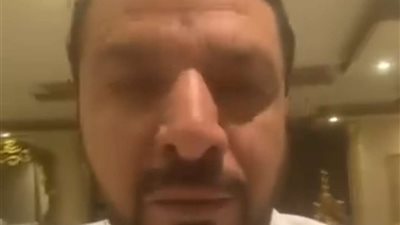 مصطفى كامل ينفعل :