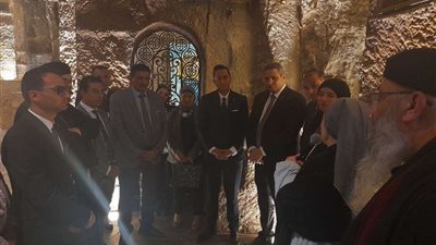 محافظ أسيوط يشيد بمبادرات 