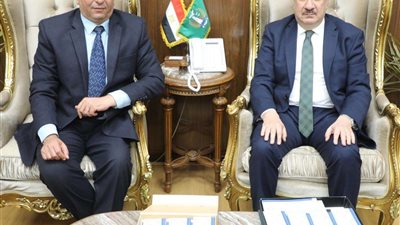 2750 بون مواد غذائية للأسر الأولى بالرعاية فى المنوفية (صور)