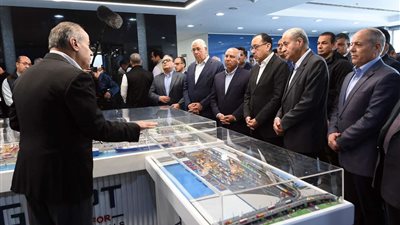 وزير النقل: المحطة ساهمت في التغلب على أكبر التحديات الخاصة بتكدس البضائع بالميناء