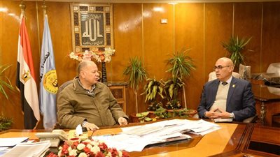 محافظ أسيوط يناقش آخر مستجدات «حياة كريمة» مع مدير مشروعات جهاز تعمير الوادي الجديد