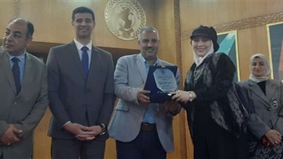 وكيل «رياضة القليوبية» يشارك في احتفالية اليوم العالمي للمرأة ببنها