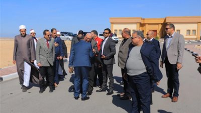 بالصور.. عدد من الوزراء يتفقدون قرى العريش ورفح