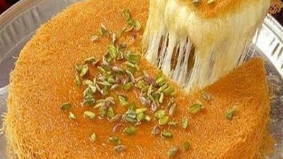 طبيب يكشف مفاجأة بشأن منع مريض السكر من أكل الحلويات في رمضان