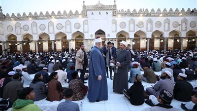5000 آلاف وجبة.. وكيل الأزهر يشهد تحضيرات الإفطار الجماعي بالجامع الأزهر