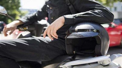 ضبط 524 مخالفة لقائدي الدراجات النارية لعدم ارتداء الخوذة