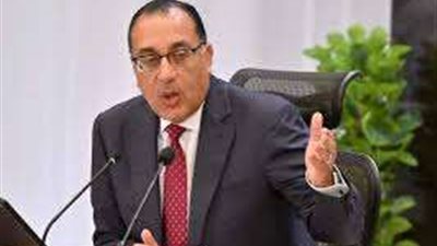 رئيس الوزراء: الطلب على الدولار بدأ في الانخفاض