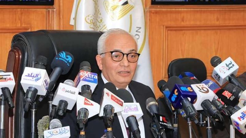 رضا حجازي وزير التربية