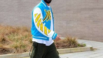 لوك جديد.. محمد صلاح يظهر بشكل جديد لافت للأنظار