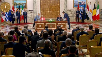 السيسي ورئيسة المفوضية الأوروبية يوقعان على الشراكة الاستراتيجية والشاملة بين مصر والاتحاد الأوروبي