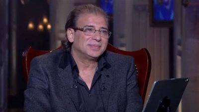 تعليق مفاجئ من خالد يوسف على اعتزال حنان ترك (فيديو)