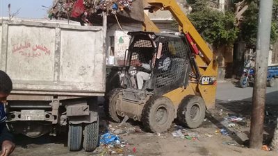 رفع 430 طن قمامة خلال حملات النظافة بأسيوط