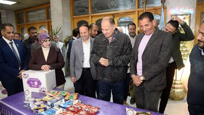 محافظ أسيوط يشهد إطلاق حملة لتوزيع 5 آلاف كرتونة رمضان