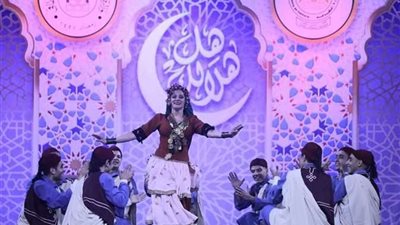 إقبال جماهيري فى الليلة الثانية لــ «هل هلالك» بساحة الهناجر بالأوبرا |صور