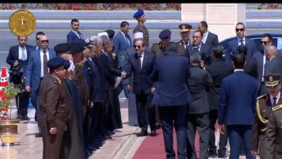 بث مباشر.. الرئيس السيسي يصل مسجد المشير طنطاوي لأداء صلاة الجمعة