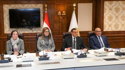 3 وزراء ورئيس العربية للتصنيع يوقعون عقود تنفيذ مشروعات البنية الأساسية لمنظومة المخلفات الصلبة