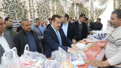 محافظ المنوفية يتفقد معرض أهلاً رمضان بحي غرب شبين الكوم
