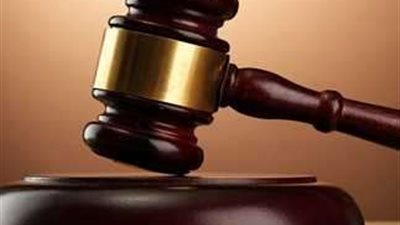 المشدد 15 سنة لعاملة وعاطل بتهم سرقة مهندس بالإكراه في الجيزة